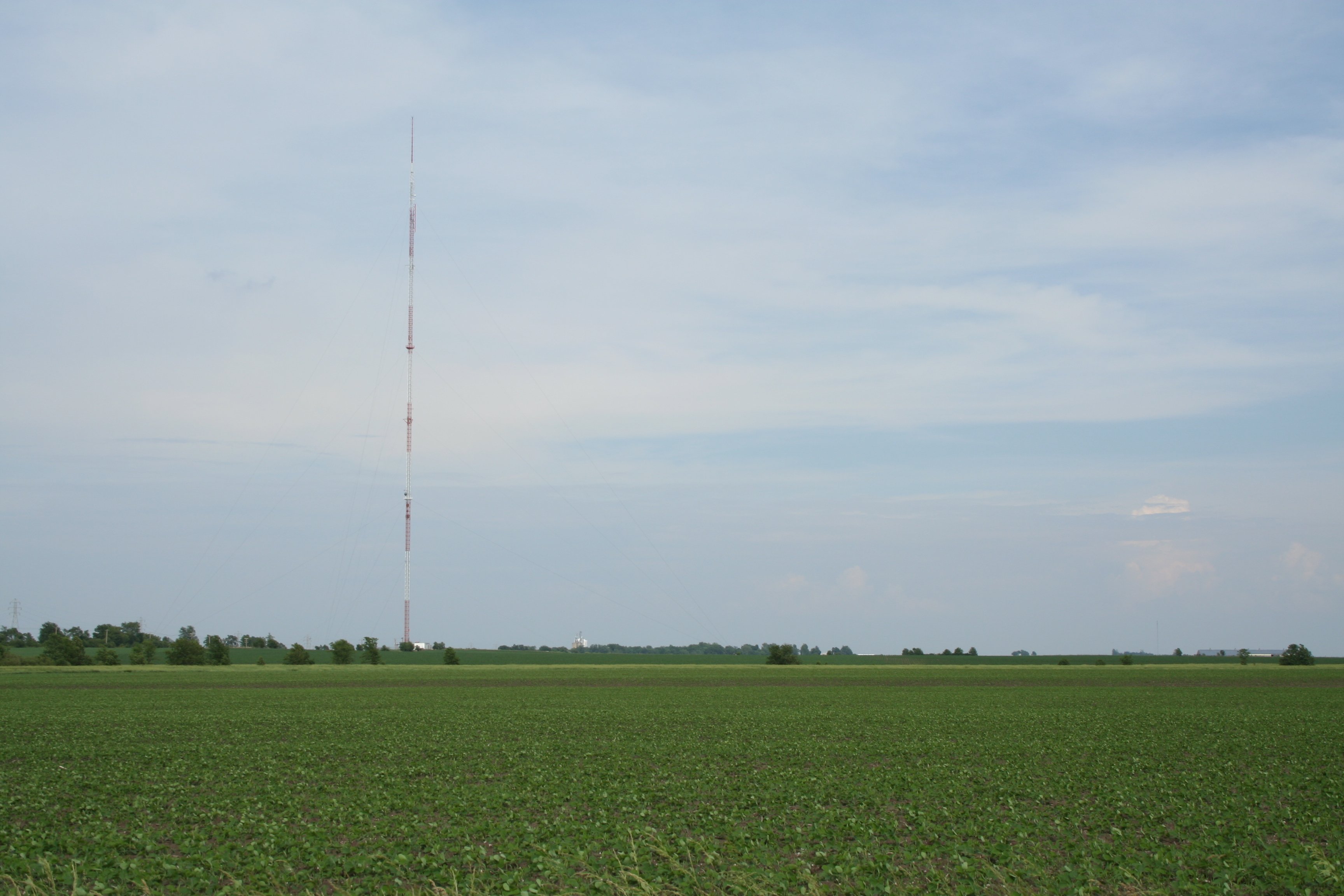 WCIA_television_tower_Seymour_Illinois.jpg